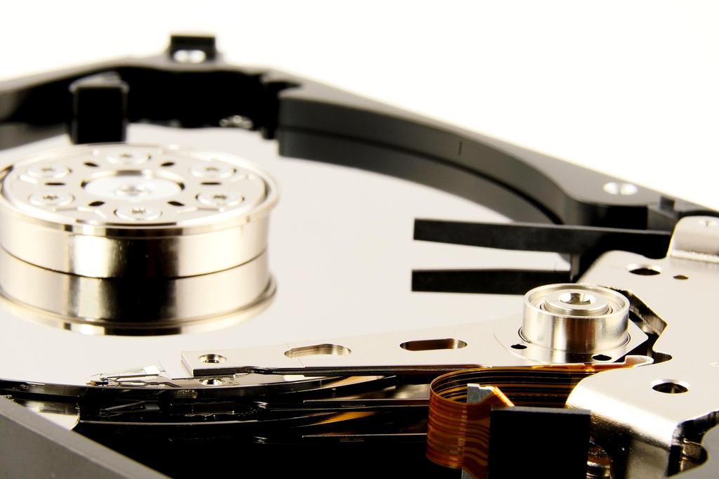 Neural processing unit icon showing brain-computer interface