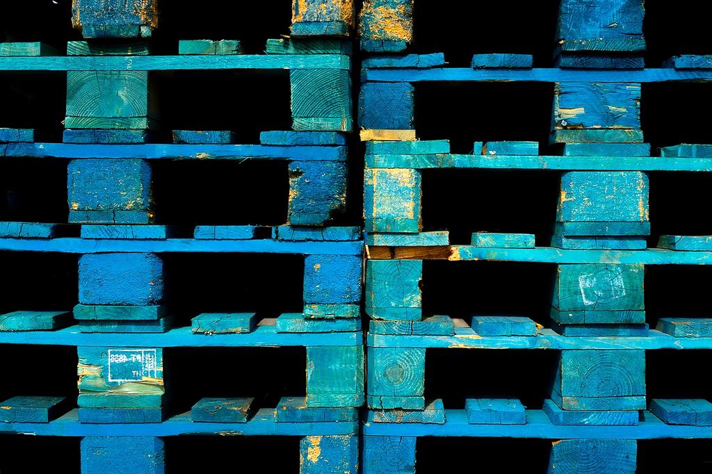 Quantum synchronization waves representing data harmony